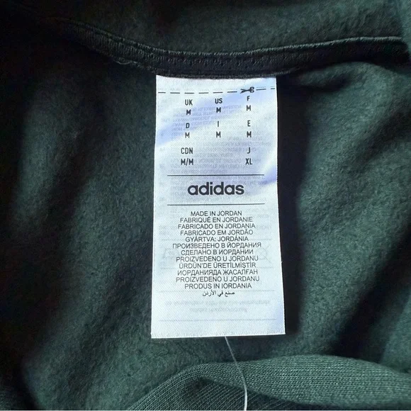 Adidas men’s dark green hoodie with pockets size medium NWT